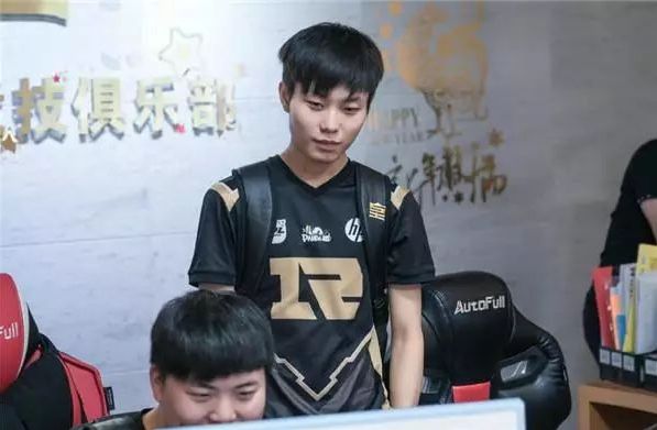 他完全有机 他完全有机